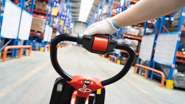 EP F4 Li-Ion Elektro-Niederhubwagen